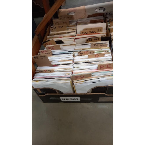 754 - Large quantity of 45s,