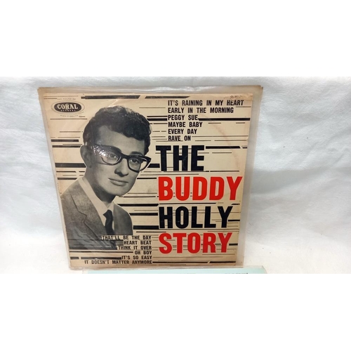 784 - 6 x Buddy Holly LPS, Including Buddy Holly LVA 9085, no glasses cover