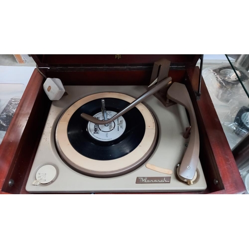 1080 - A Pye Monarch record  Player