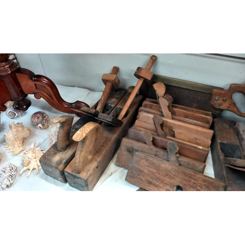 46 - A quantity of vintage carpenters planes etc