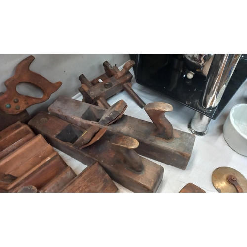 46 - A quantity of vintage carpenters planes etc