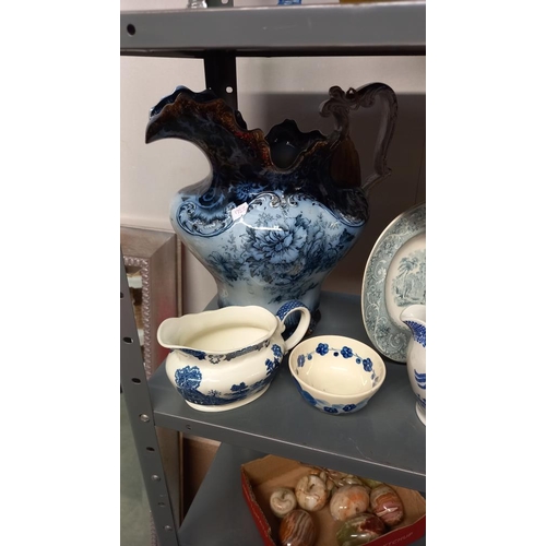 95 - A selection of 19/20c blue and white pottery including tureen, jugs etc