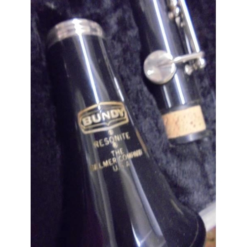 1324 - A cased Selmer clarinet.