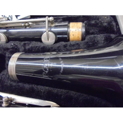 1325 - A cased Boosey and Hawkes clarinet.