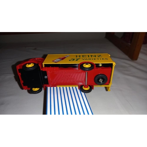 223 - A boxed Atlas Dinky 920 Guy van Heinz ketchup