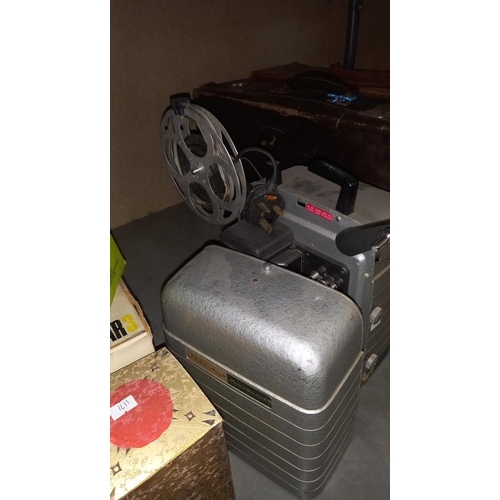 255 - A Bell & Howell Movie master, a Hanimex movie projector 808D Gnome & other slide viewers