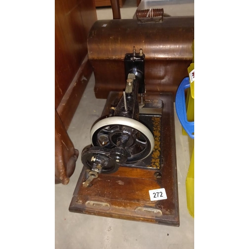 272 - A vintage Kays Worcester new climax sewing machine COLLECT ONLY