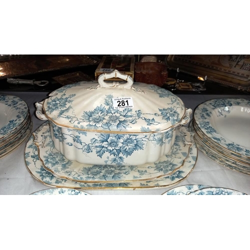 281 - An early 20c dinner set with tureens