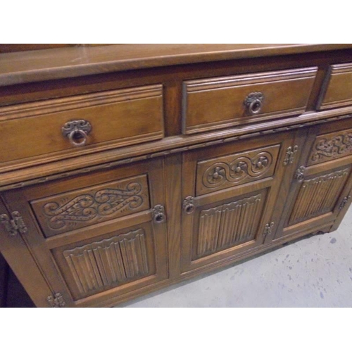 1577 - A good carved oak buffet sideboard, COLLECT ONLY.