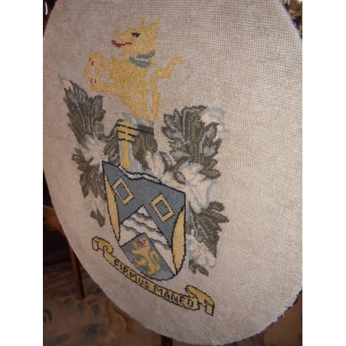 1603 - A small pole screen with family crest COLLECT ONLY.