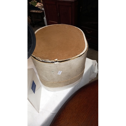 356 - A vintage top hat with box, box is a/f