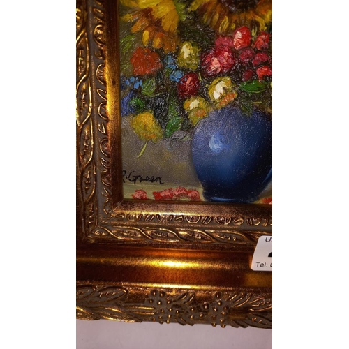 461 - A gilt framed oil on board of still life vase of flowers image 11cm x 16cm, frame 30.5cm x 25.5cm