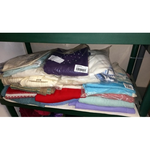 495 - 2 boxes of men's and ladies scarves, gloves, hats, purses etc