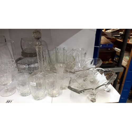 581 - A good lot of glass ware including decanter, water jugs, glasses etc  COLLECT ONLY