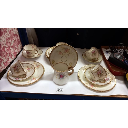 688 - A 17 piece vintage tea set