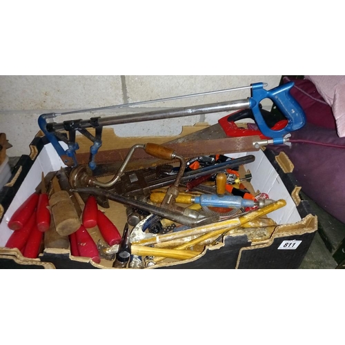 811 - A large box of hand tools COLLECT ONLY