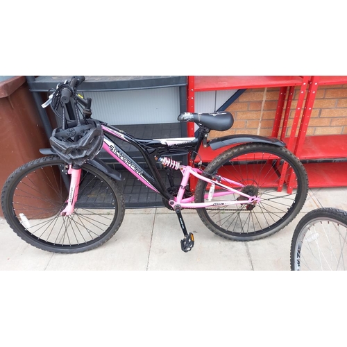 844 - An Ashmore Silver Fox ladies mountain bike COLLECT ONLY