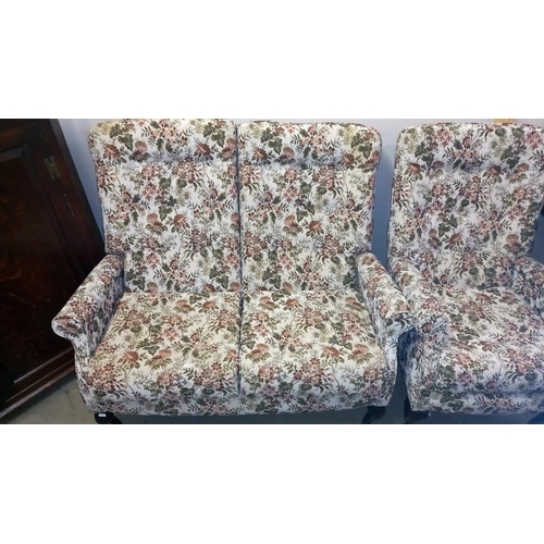 767 - A 2 seat Cottage settee with chair COLLECT ONLY