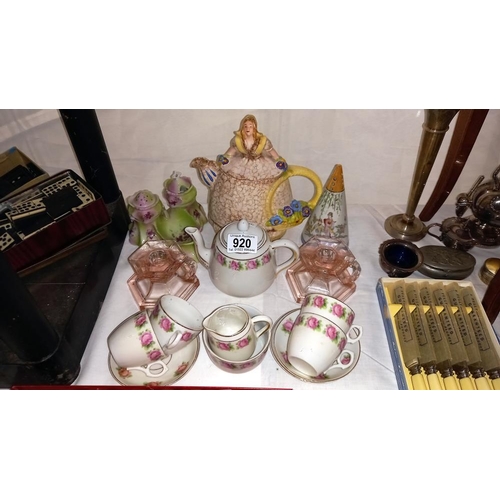 920 - A mixed lot including vintage teapot, sugar sifter etc