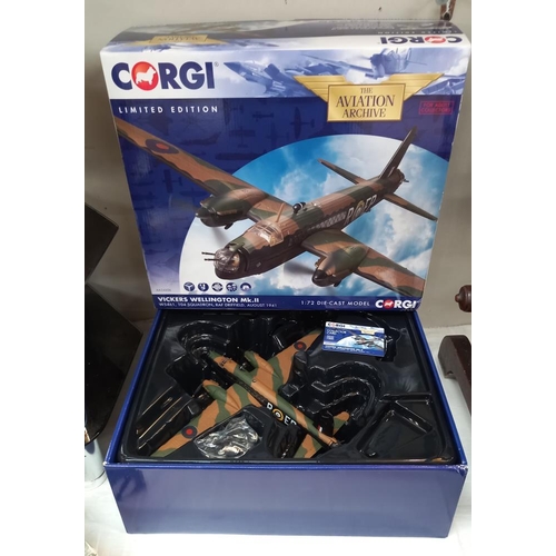 28 - A boxed Corgi aviation archive AA34806 Vickers Wellington MkII 104 squadron RAF Driffield (missing s... 