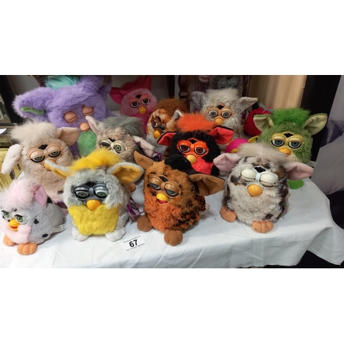 67 - A good lot of Furbys Furbies including early and boxed examples