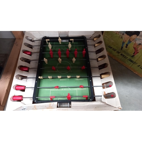 73 - A Tudor Rose Table Football game, COLLECT ONLY