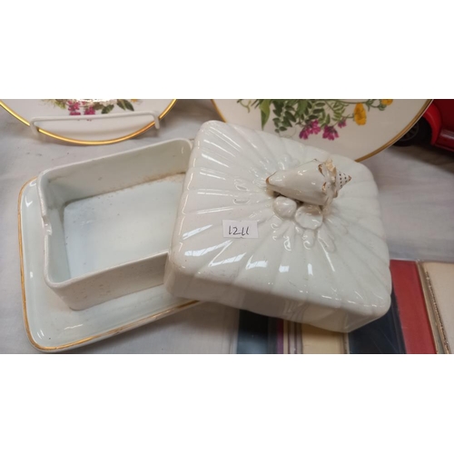 282 - 6  floral collectors plates, Royal Worcester plates etc plus vintage cheese/butter dish with a shell... 