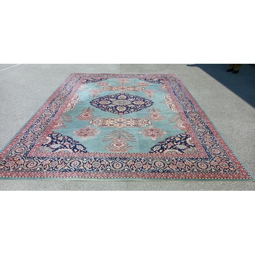 1571 - A large rug / carpet 300 cm x 400cm (3m x 4m). Made in Belgium