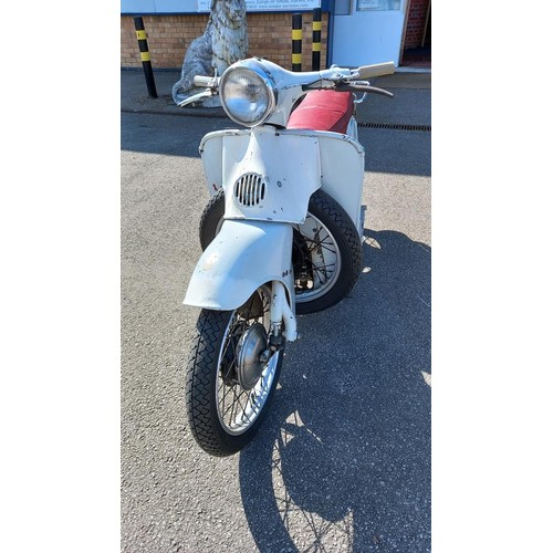 1574 - A vintage Moto Guzzi Galletto 1966 Scooter with documentation and a number of spares - NOT UK REGIST... 