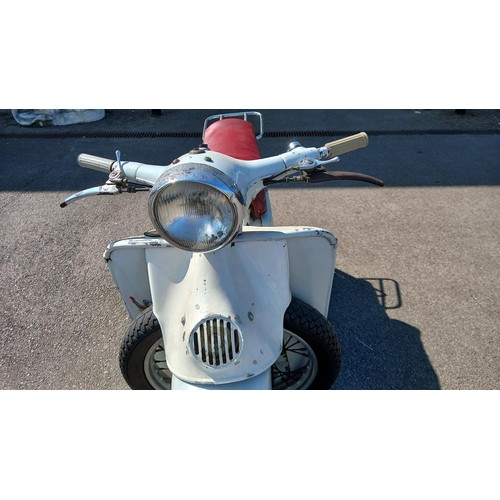 1574 - A vintage Moto Guzzi Galletto 1966 Scooter with documentation and a number of spares - NOT UK REGIST... 