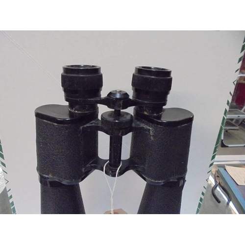 2048 - A set of vintage Lieberman & Gantz 35 x 60 binoculars.