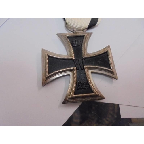 2116 - An Iron cross medal dated 1914.