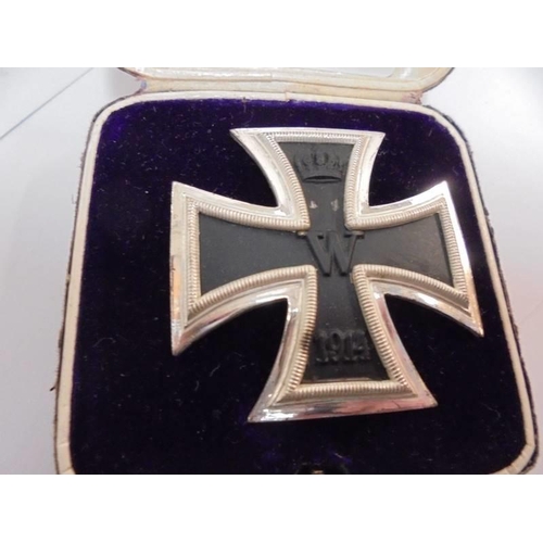 2116C - An Iron cross badge dated 1914.