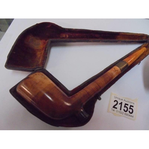 2155 - Two cased vintage pipes.