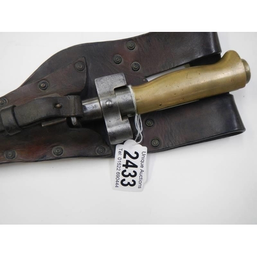 2433 - A Label bayonet, French M/93, 1886.