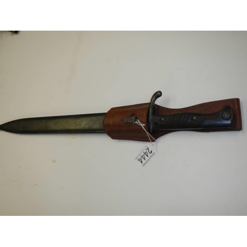 2444 - A WW1 1918 Waffen Fabrik Mauser A G Obendor butcher knife bayonet in original scabbard.