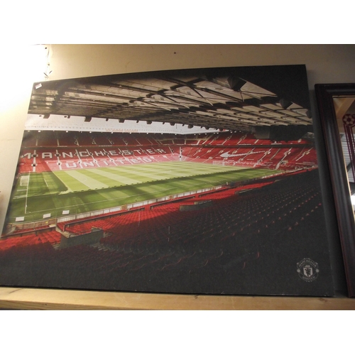 9 - 2 Manchester United canvas prints and a framed and glazed Manchester United mirror - COLLECT ONLY