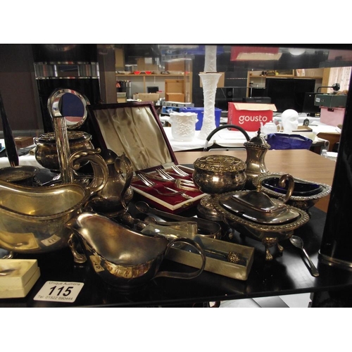 115 - A good mixed lot of silver plate etc. plus cased cutlery