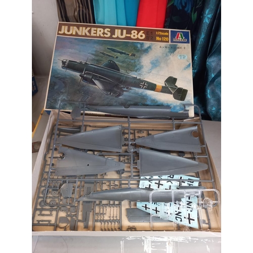 270 - 4 Italeri 1.72 scale military aircraft kits (completeness unknown)