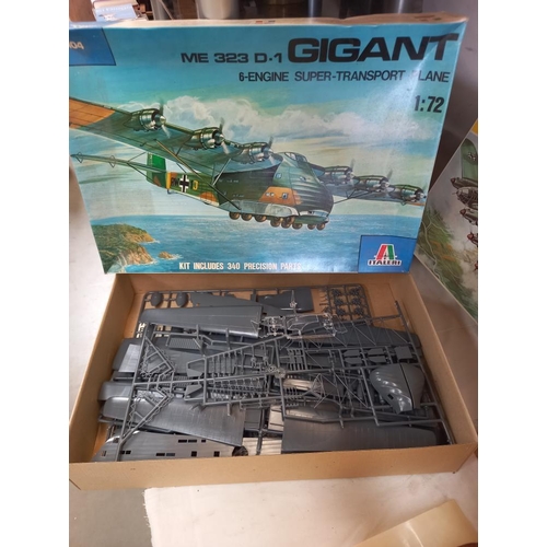 270 - 4 Italeri 1.72 scale military aircraft kits (completeness unknown)