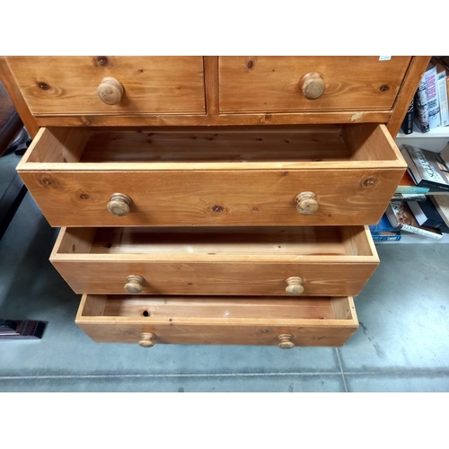 321 - A 5 drawer pine chest of drawers COLLECT ONLY