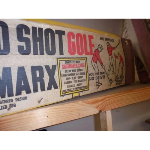 40 - A Marx pro shot golf set. COLLECT ONLY.