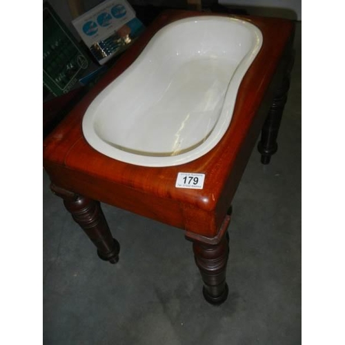 179 - A French mahogany bidet with liner, COLLECT ONLY.