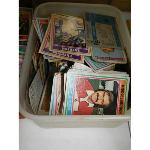 206 - A quantity of football cards.