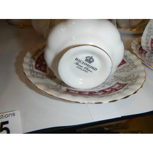 225 - A quantity of Richmond tea ware.