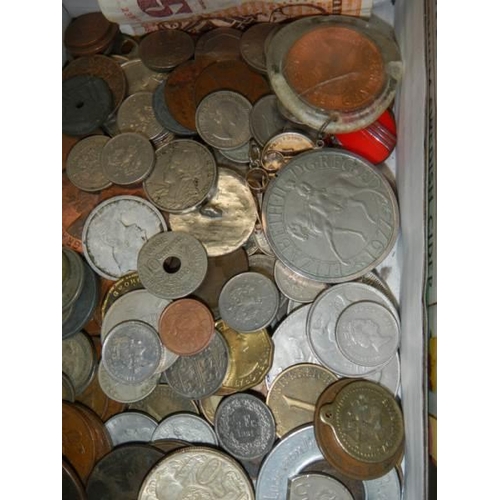 236 - A mixed lot of coins.