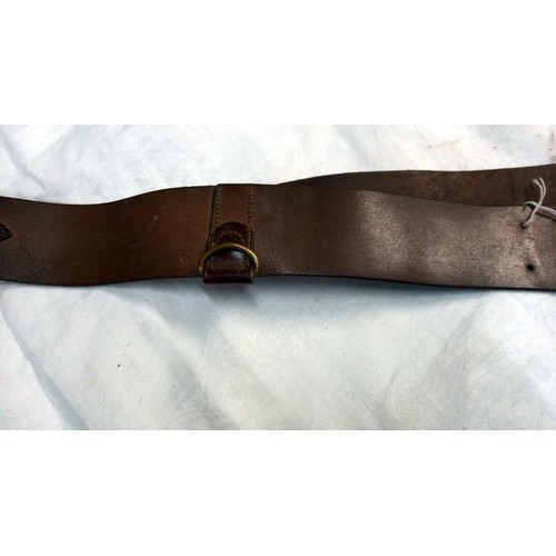 135 - A good old army belt.