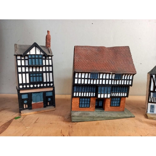 1033 - 4 limited edition Kingshill creators ornaments of old Lincoln buildings