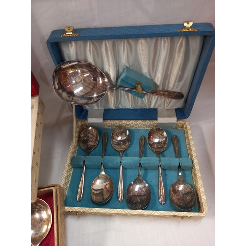 1163 - A quantity of vintage sets of cutlery COLLECT ONLY