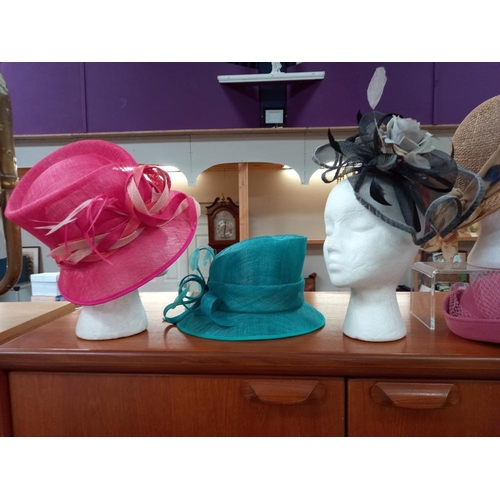 1240 - 6 vintage ladies hats & a fascinator (heads not included) COLLECT ONLY